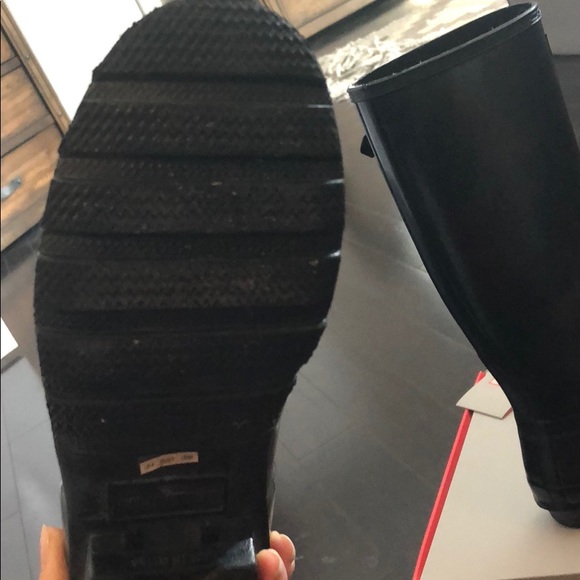 SOLD Hunter Rain Boots - Picture 5 of 6